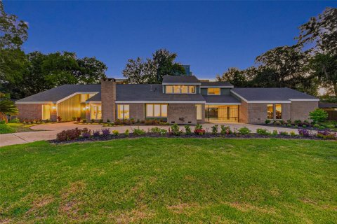 1202 Briar Bayou Drive